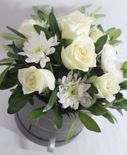 Load image into Gallery viewer, Surprise Hat Box (Circle)