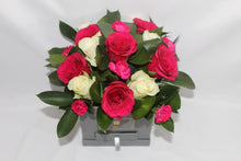 Load image into Gallery viewer, Surprise Hat Box (Circle)