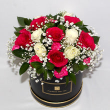 Load image into Gallery viewer, Be my Valentine..Luxury Hat Box
