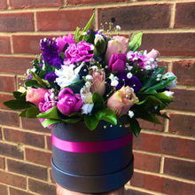Load image into Gallery viewer, Seasonal Floral Hat Box

